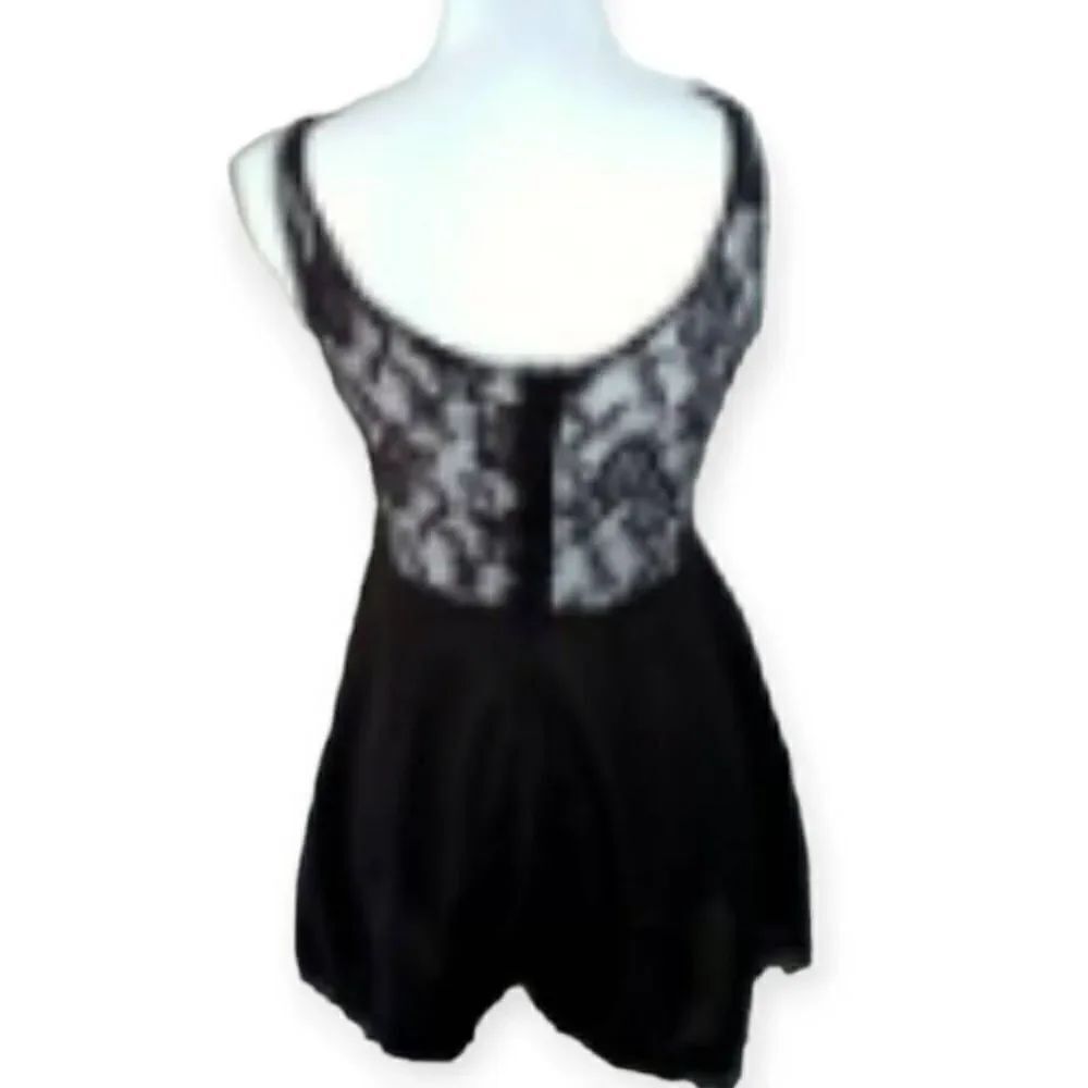 BLACK ROMPER SZ.S IN EXCELLENT USED CONDITION - Picture 4 of 4